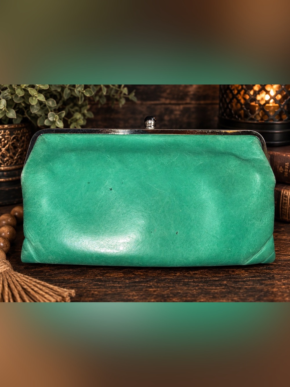 HOBO International Turquoise Green Leather Kiss-Lock Clutch Wallet - Picture 4 of 4